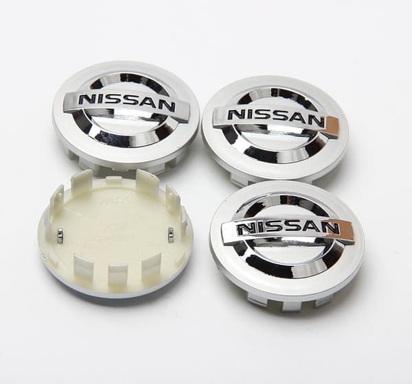 Nissan sølv centerkapsler 4 stk